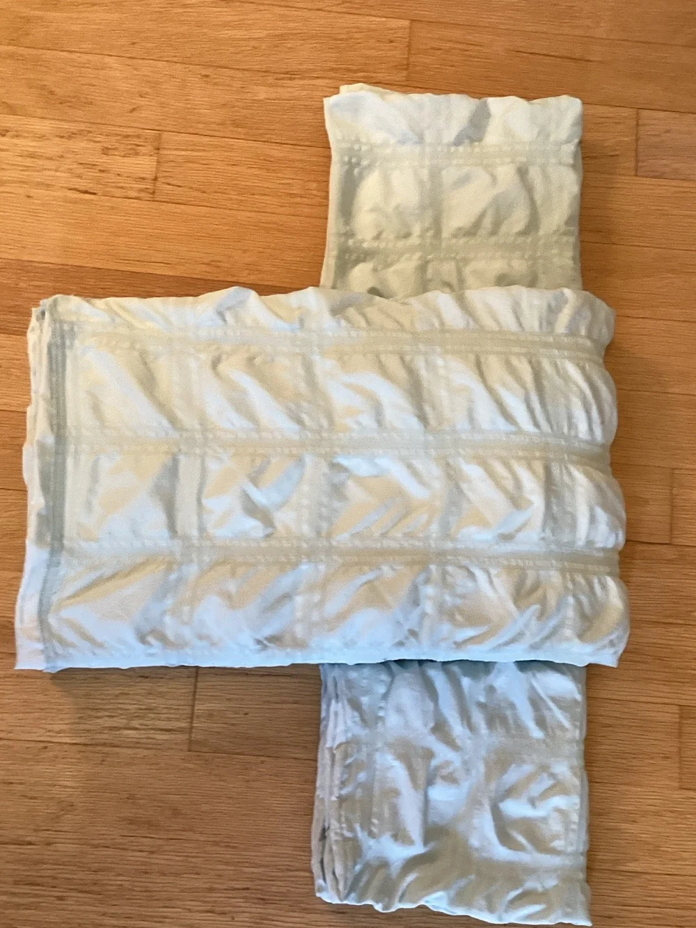Sea foam Green puffyDuvet Cover - and 2 king pillow shams